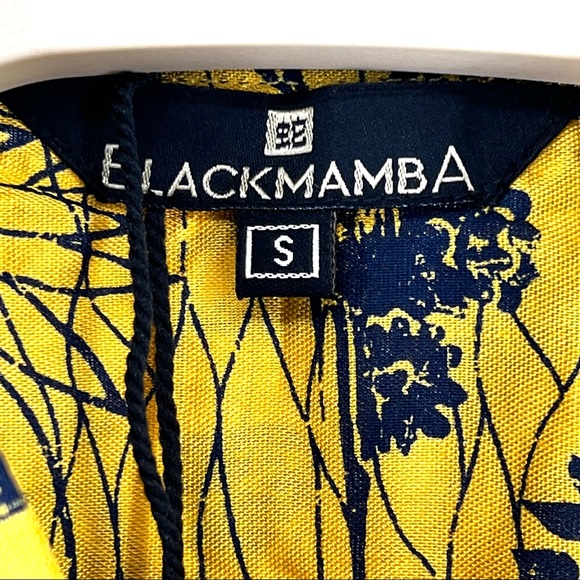 Black Mamba Men's Short Sleeve Button Down Shirt - Picture 3 of 5